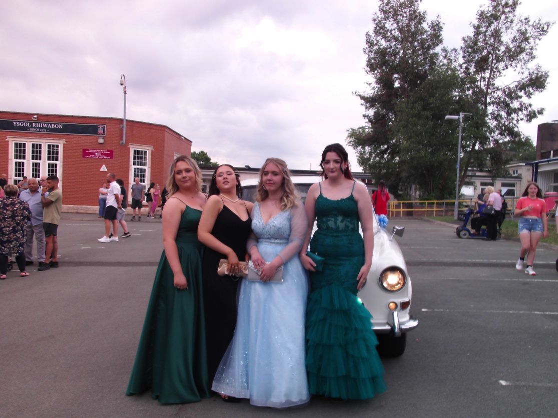 prom-23-PICT0077-1-12